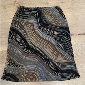 Elegant Multicolor Patterned Skirt